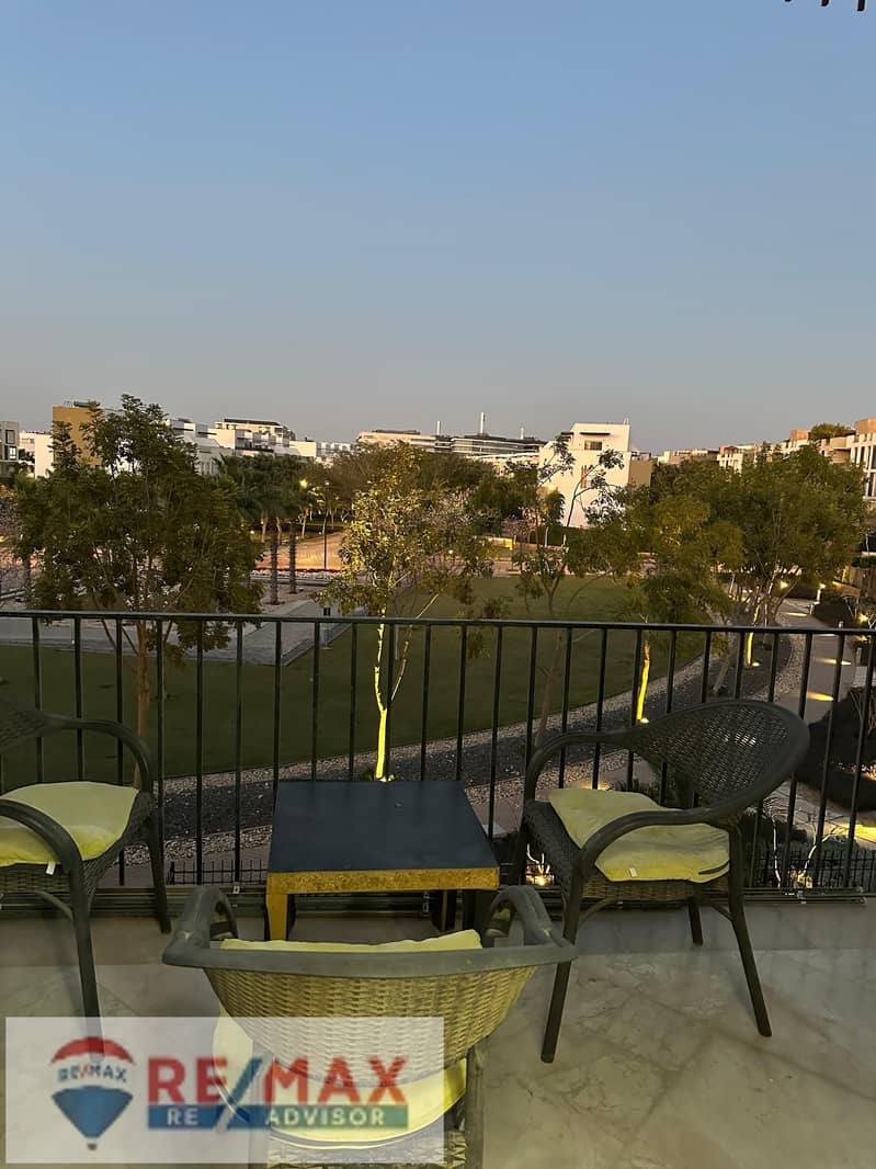 Furnished apartment for rent, modern furnishings of the highest standard, in Beverly Hills Courtyard Compound – Sheikh Zayed – pohled 2
