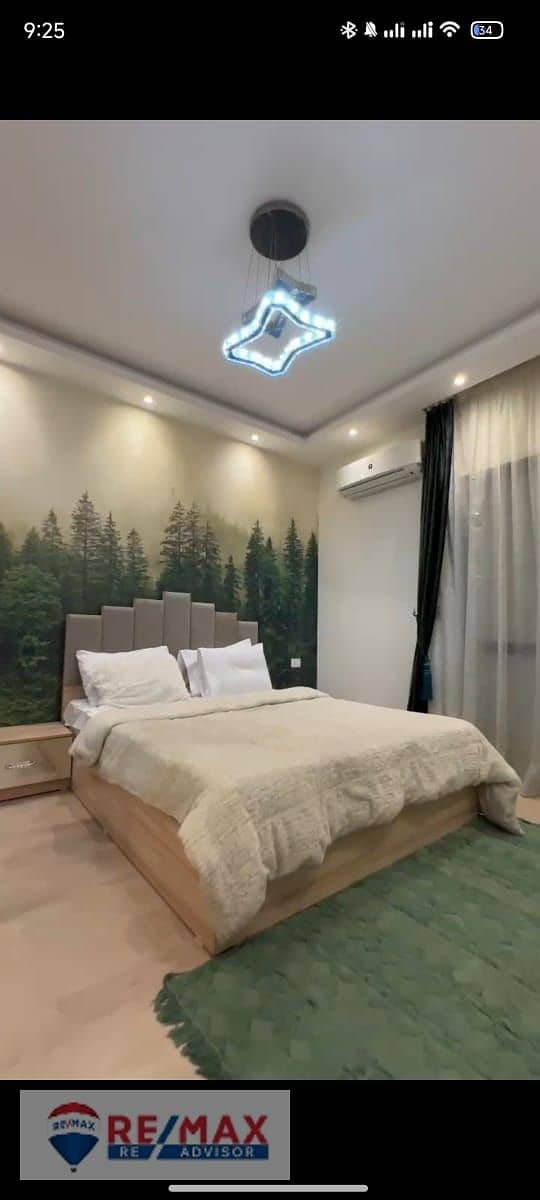 Furnished apartment for rent, modern furnishings, top-floor location with garden in Beverly Hills Westown Compound - Sheikh Zayed - Ansicht 6