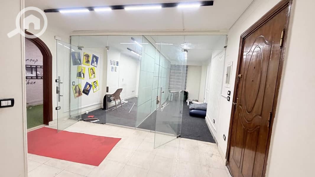 Office for rent in Maadi, ground floor, private entrance, 5 rooms – pohled 6