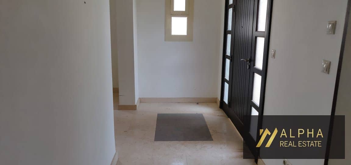 9 1000928125. jpg