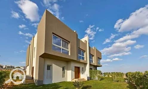 4 Bedroom Twin House for Sale in Sheikh Zayed, Giza - IMG-20231126-WA0166. jpg 4 Bedroom Twin House for Sale in Sheikh Zayed, Giza - IMG-20231126-WA0166. jpg