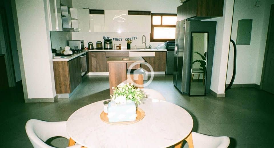 Luxury townhouse for sale in Al Shorouk, immediate delivery, with a stunning view of the swimming pool and landscape. - Ansicht 4