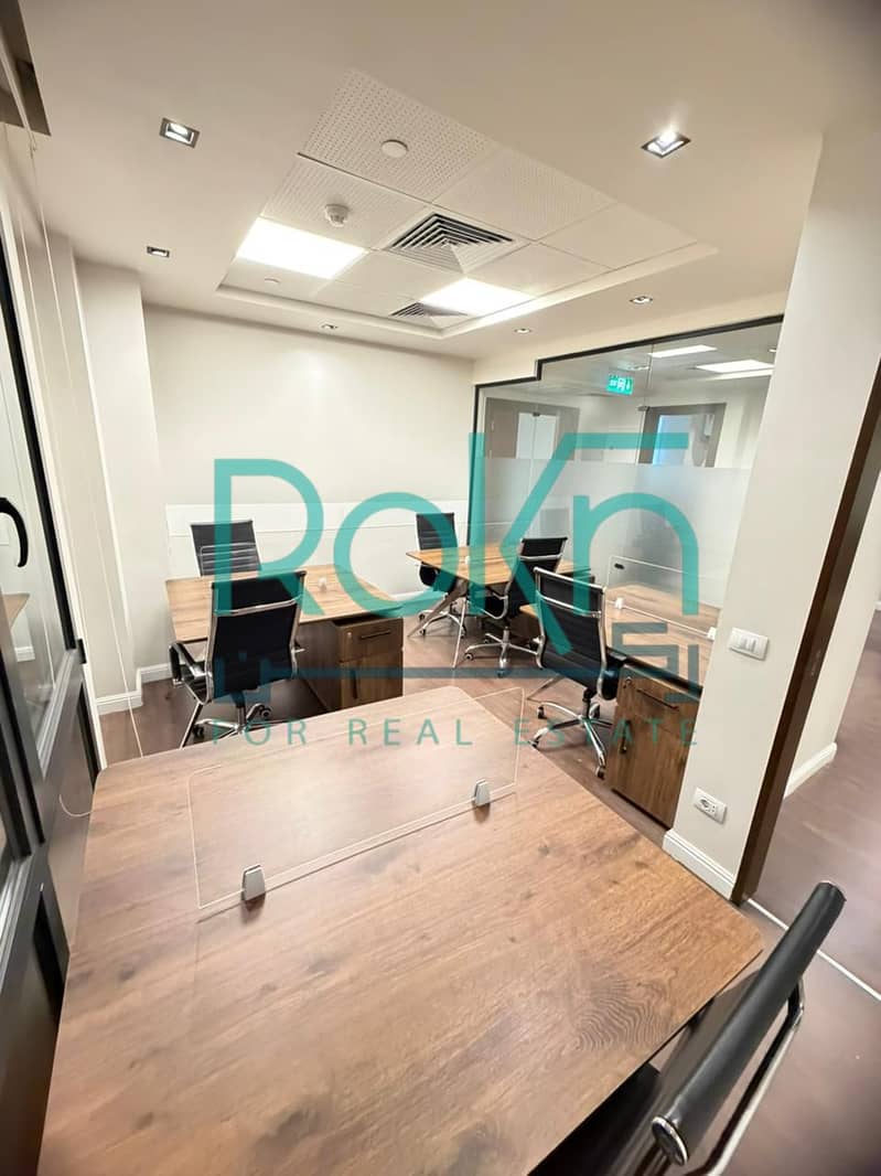 Office for rent, finished, furnished, modern, view of the plaza, Arkan Plaza, Al-Bustan Street - Central Axis - Ansicht 5