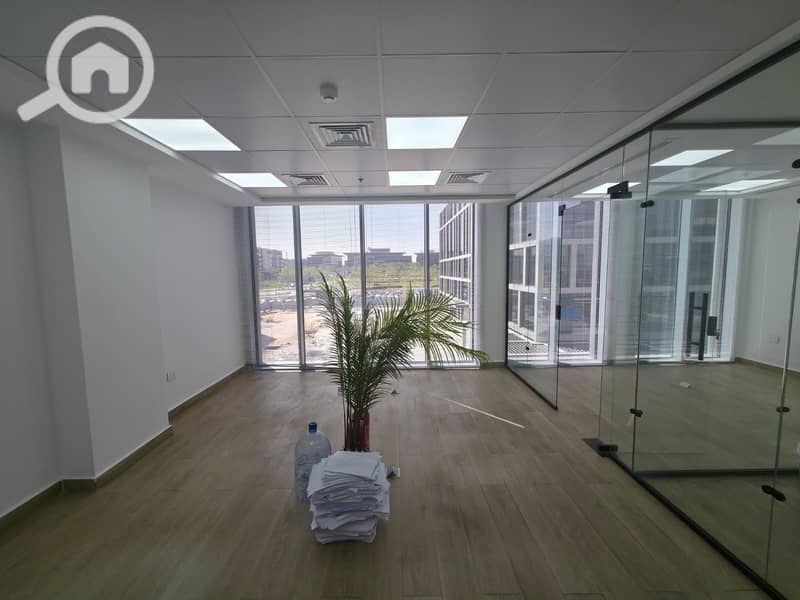 Office for rent 96m, air-conditioned, prime location in CFC/New Cairo - Widok 5