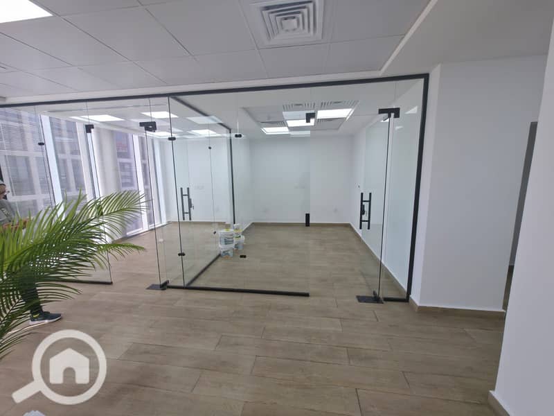 Office for rent 96m, air-conditioned, prime location in CFC/New Cairo - Widok 6