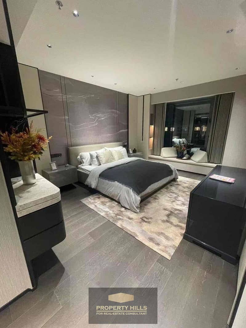 Furnished villa for immediate sale on Dahshour Road next to Lake Waste and Dunes, and near Beverly Hills and Al-Kababji Palace and New Zayed. - Mehr