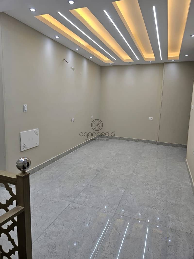 Immediate Rent with Fully Finished & ACs | 265m Villa Garden for Rent in Mountain View iCity New Cairo - Ansicht 4