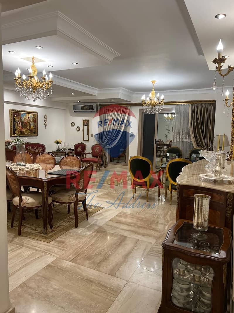 Last finished apartment in Heliopolis - near City Stars - 227 meters - Widok 2