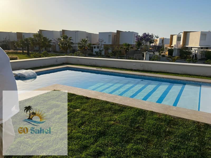 Villa for rent in Seashell — 4 bedrooms with a private pool, garden, and pool view. - Widok 3