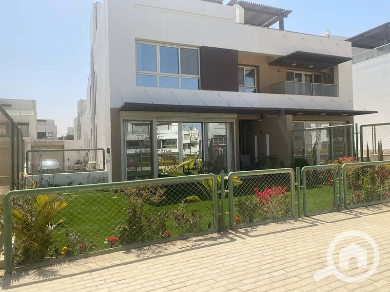 Ready-to-move villa at an attractive price within the residential compound next to Palm Hills - Widok 5