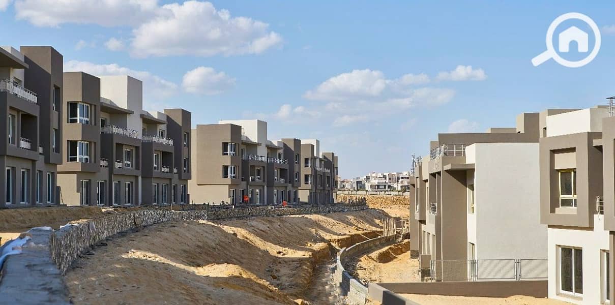 For sale: Distinctive duplex, 219 sq m with a 135 sq m garden, in Etapa Compound, City Edge, Sheikh Zayed . - Widok 4