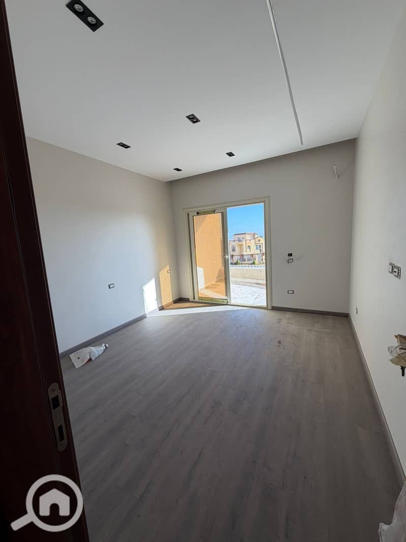Premium finished Apartment For Sale in District 13 – Sheikh Zayed Prime Location with an Open View Over El Yasmeen Area - Ready to move - Meer