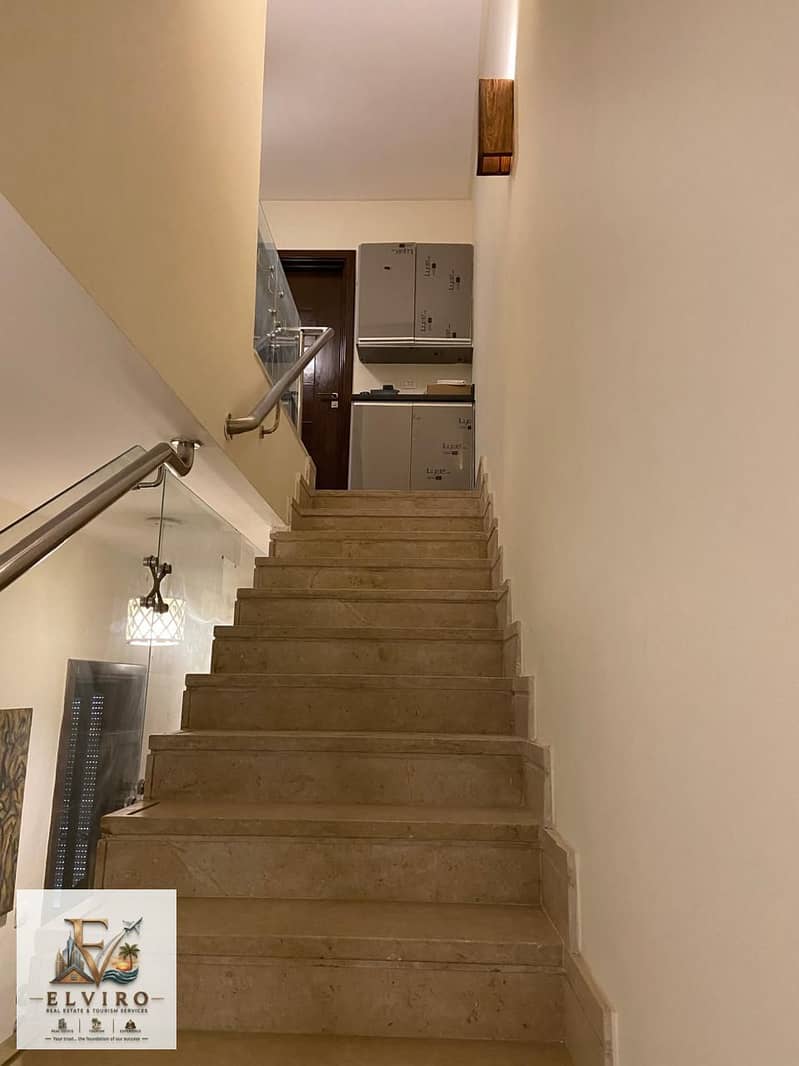 4 8cd3bbe4-6bed-452f-8750-534d770d13c9. jpg