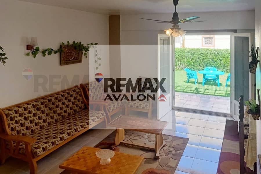 Own Your Summer Home Now – Elegant Townhouse with Pool & Landscape View - Widok 5