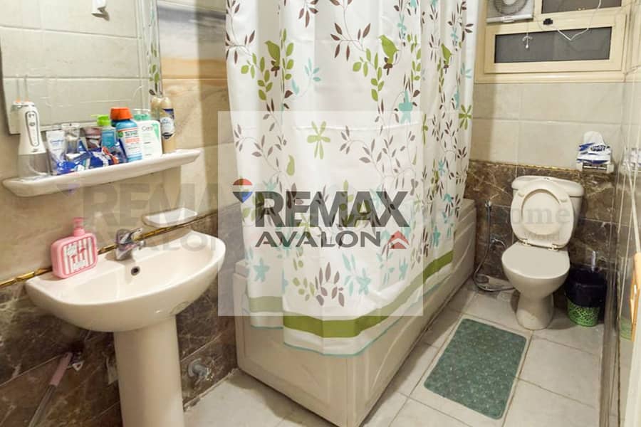 Apartment for Sale in Azarita – Prime Tram View & Prestigious Building – pohled 6