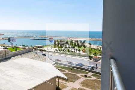فلیٹ 4 غرف نوم للبيع في زيزينيا، الإسكندرية - 1. jpg