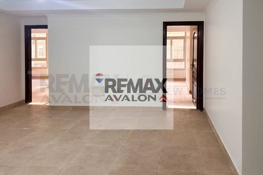 Administrative headquarters for rent 105 m Al-Azariya (directly on the tram - Brand building) - Mehr