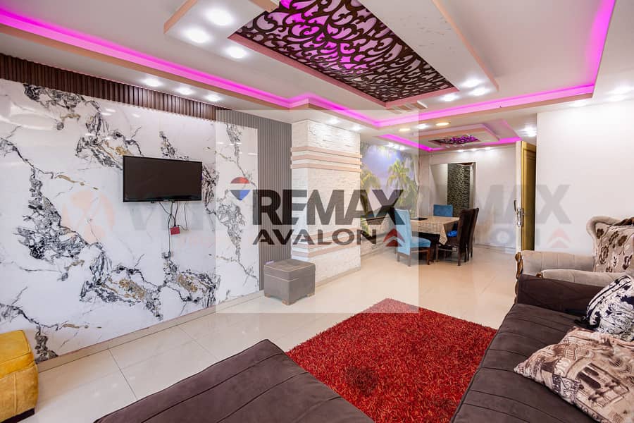 Apartment for sale, licensed with all utilities, 150 m in Miami (directly on the beach) – pohled 5