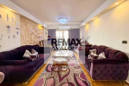 شقة 3 غرف نوم للايجار في سابا باشا، الإسكندرية - 1. jpg