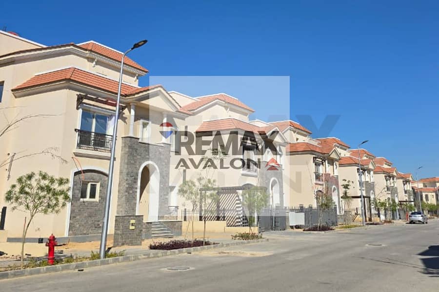 Immediate receipt of a townhouse for sale in Suwari with a swimming pool and elevator - Widok 4