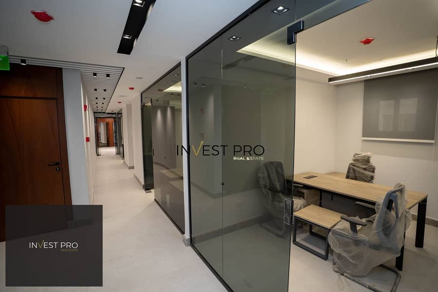 Administrative office 1000m + 4 parking for rent in a prime location in Bavaria Town - Widok 5