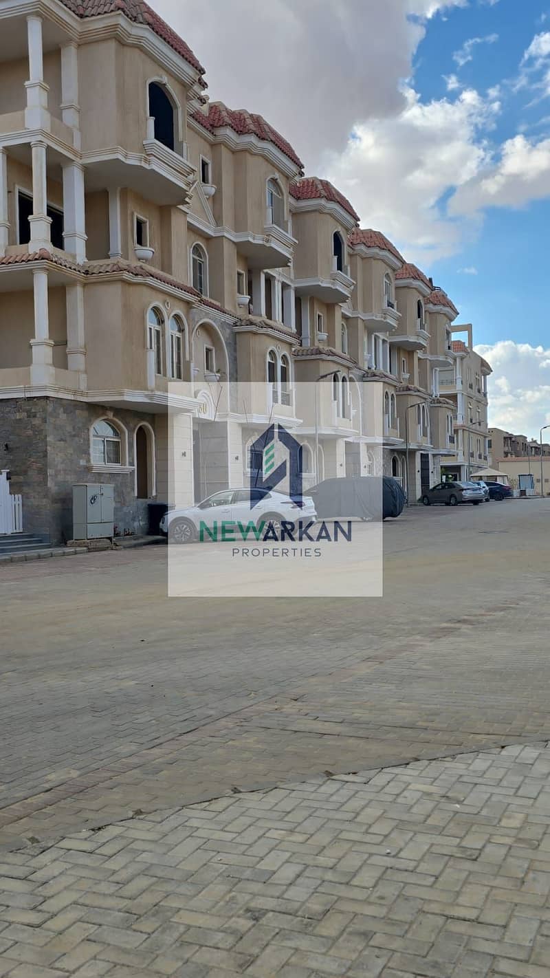 Own a 272 sq m + 154 sq m garden duplex with immediate occupancy in 6th of October City, opposite Green 5 Compound. Semi-finished units available – pohled 6