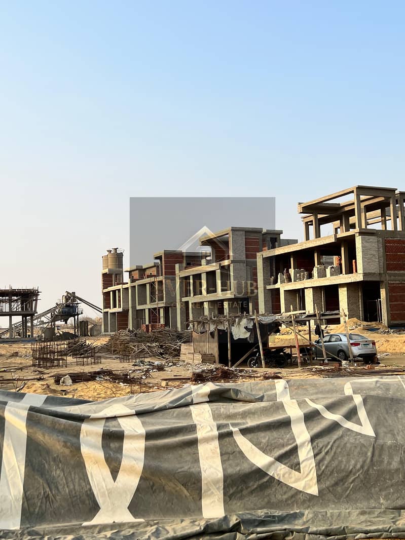 Twin House for Sale – Menorca Compound, New Zayed Developer: MARDEV Developments Location: New Sheikh Zayed – Green Belt – hood 2 Unit Details: - Mehr