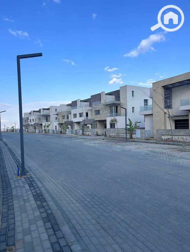 Prime located twin house ready to move in Hadaba next to New Giza and PX - Ansicht 5