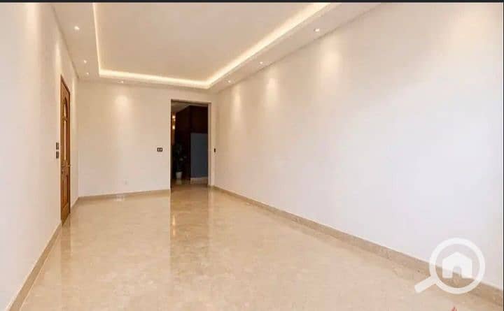 Apartment for sale in Smouha, Tutankhamun, direct - Ansicht 2