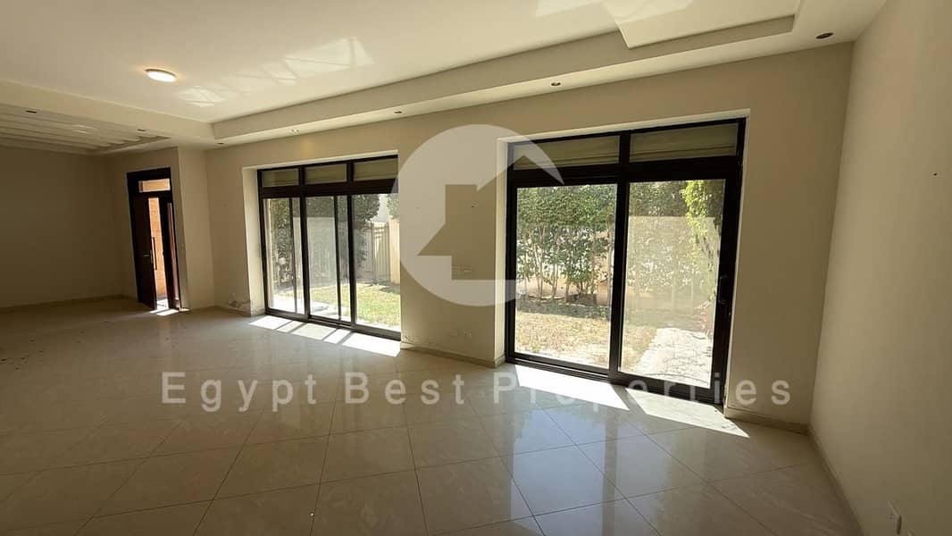 Corner City Villa for Sale in Westown SODIC | Ultra super lux finishing | Prime location inside the compound | 4 bedrooms | Private Elevator – pohled 2