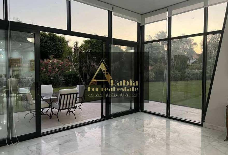 Luxury Castle for Sale with Stunning Lake View – A One-of-a-Kind Masterpiece - Ansicht 3