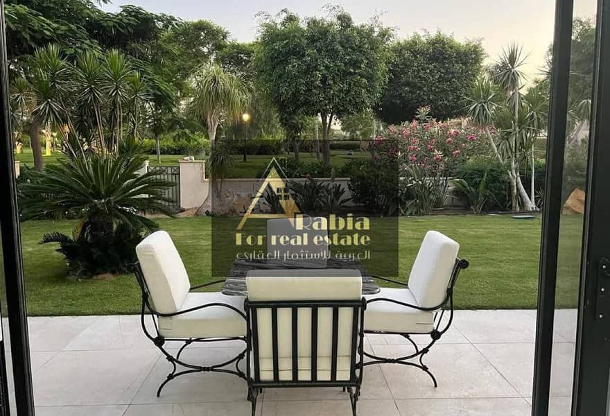 Luxury Castle for Sale with Stunning Lake View – A One-of-a-Kind Masterpiece - Ansicht 4