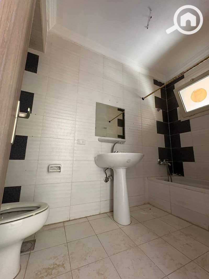Exclusive duplex in Villas Al-Banfsaj, 4 rooms near the Metro and Al-Rehab - Ansicht 5