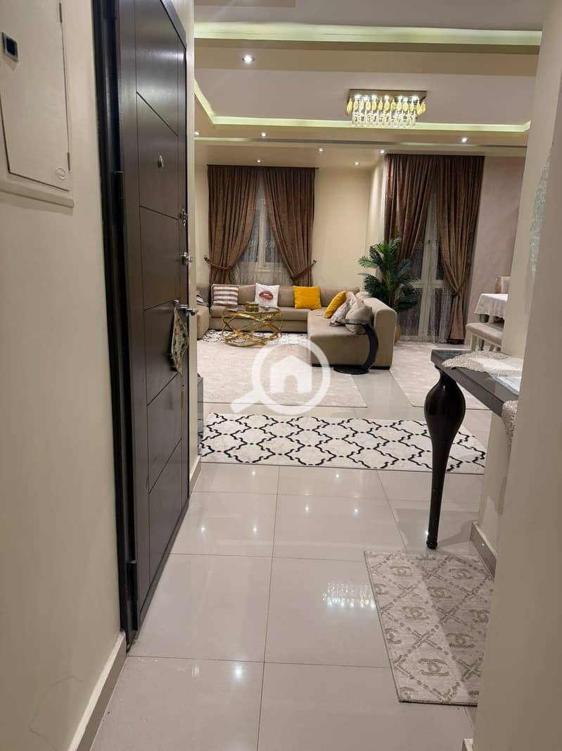 Apartment for sale in a prime location in Zahra El Maadi, El Miraj City, near the third neighborhood, behind the Emarat gas station, next to Carrefour Ring Road. - Widok 5