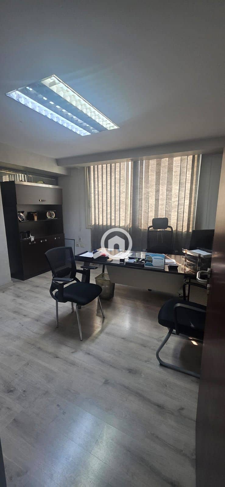 For sale: Administrative office in Heliopolis, on Nozha Street. 550 square meters, prime location in a modern building with a hotel-style entrance and parking. Excellent location close to all services, transportation, banks, and the metro. A golden opport - Ansicht 5