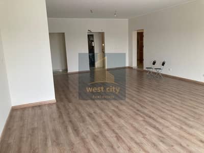 شقة 3 غرف نوم للايجار في الشيخ زايد، الجيزة - IMG-20260603-WA0079. jpg