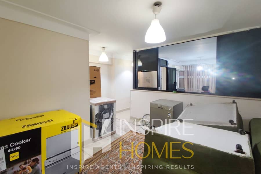 Licensed administrative office for sale – fully open views - Widok 5