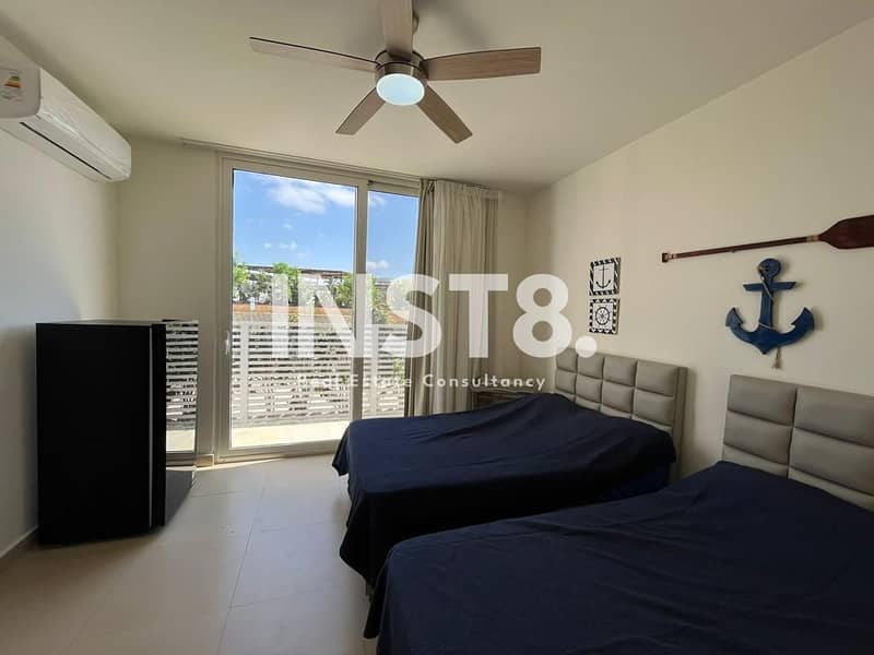 Chalet with Garden for Rent in Front of Pool in Seashell – pohled 3