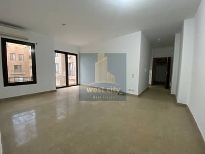 2 Bedroom Apartment for Rent in Sheikh Zayed, Giza - IMG-20260303-WA0062(1). jpg 2 Bedroom Apartment for Rent in Sheikh Zayed, Giza - IMG-20260303-WA0062(1). jpg