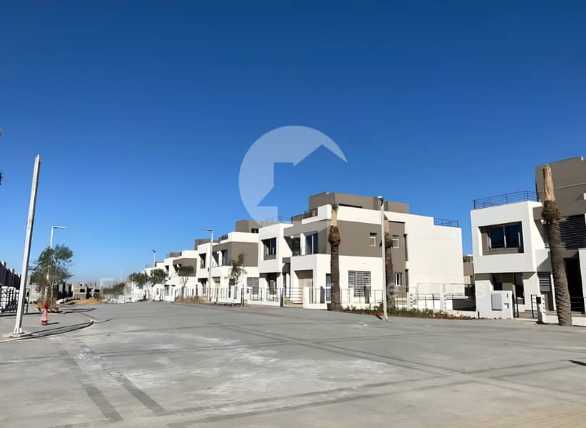 Fully Finished 4-Bedroom with garden Apartment in Palm Hills New Cairo, 3% DP 10-Year Installment Plan - Widok 5