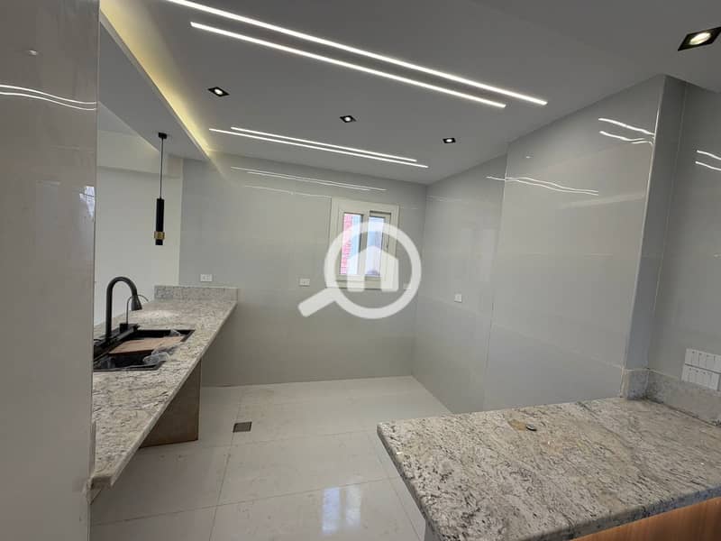 There is an available apartment in Al-Andalus, Fifth Settlement, professionally finished with ultra-super luxury finishing. - Ansicht 6