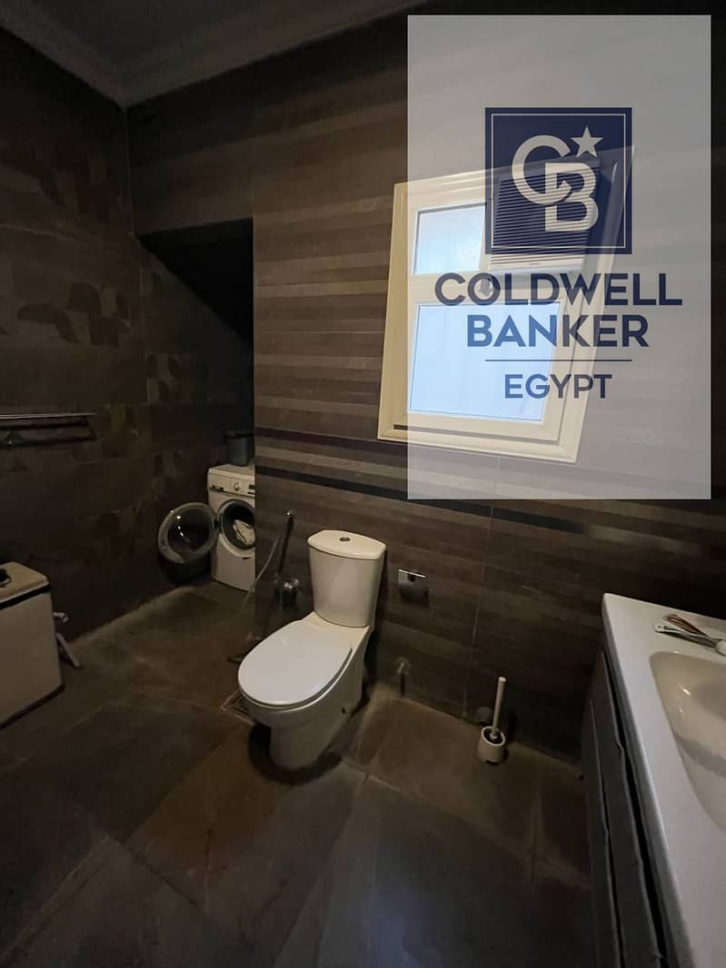 Fully Finished Townhouse 220m High End Finishing For SALE Katameya Gardens New Cairo - Widok 5