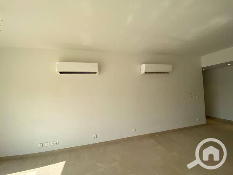 Duplex for rent in Uptown Cairo, 3 bedrooms, prime location - Widok 4