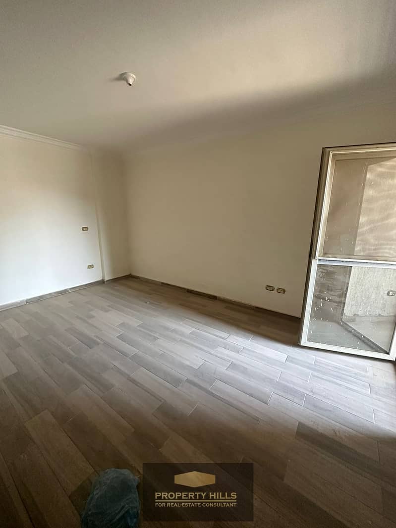 Receive a 130 m apartment in the heart of Sheikh Zayed with super lux finishing. - Widok 5