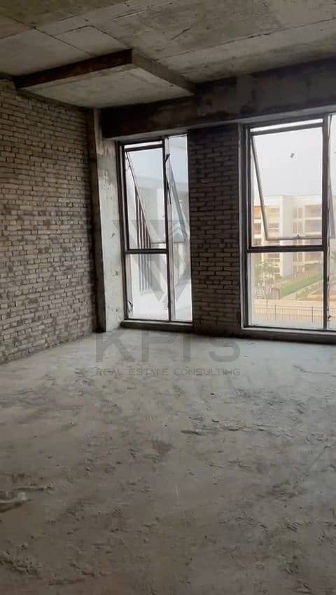 Clinic for rent at the lowest price in Mivida, open space - semi-finished - Ansicht 3