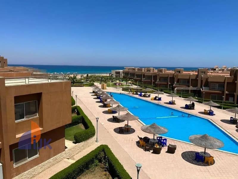 A great chalet for sale, ready for immediate occupancy, in the heart of Ain Sokhna, with a direct view of the pool. Down payment and installments avai - Widok 2