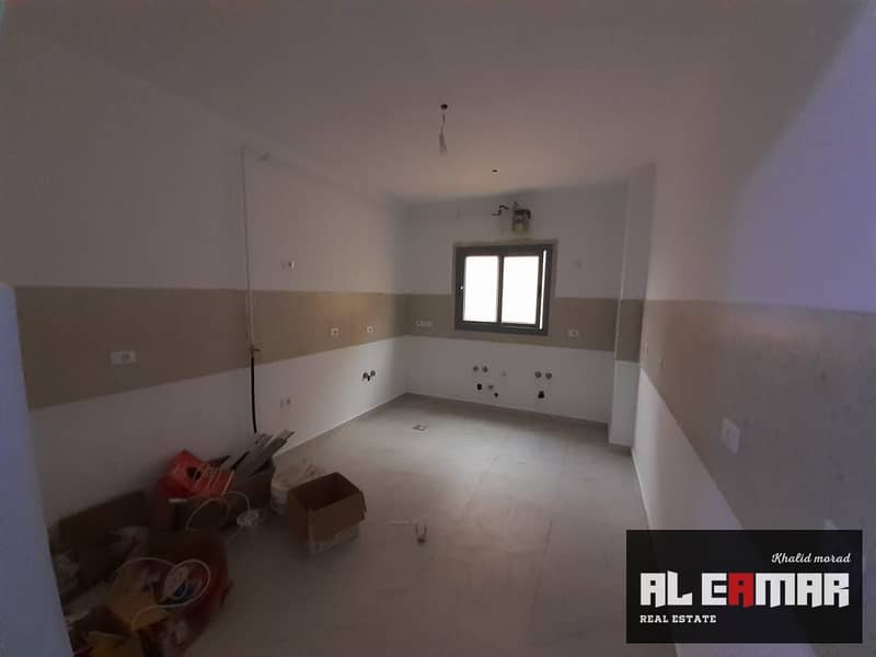 Apartment for rent in West Somed, 4 rooms and 4 bathrooms, first occupancy - Mehr