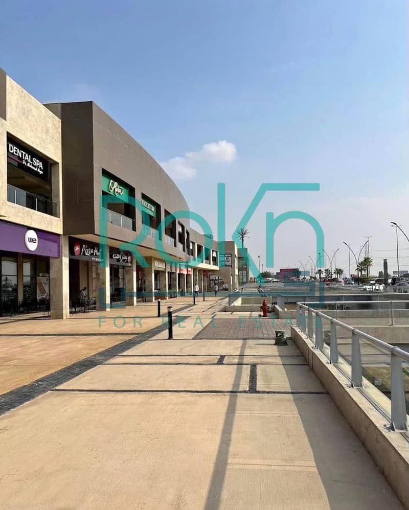 Office for Rent with Exceptional Space in a Prime Location at The Strip – SODIC, Sheikh Zayed - Widok 2