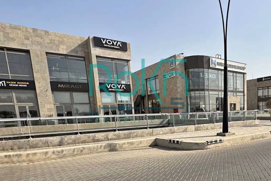 Office for Rent with Exceptional Space in a Prime Location at The Strip – SODIC, Sheikh Zayed - Widok 4