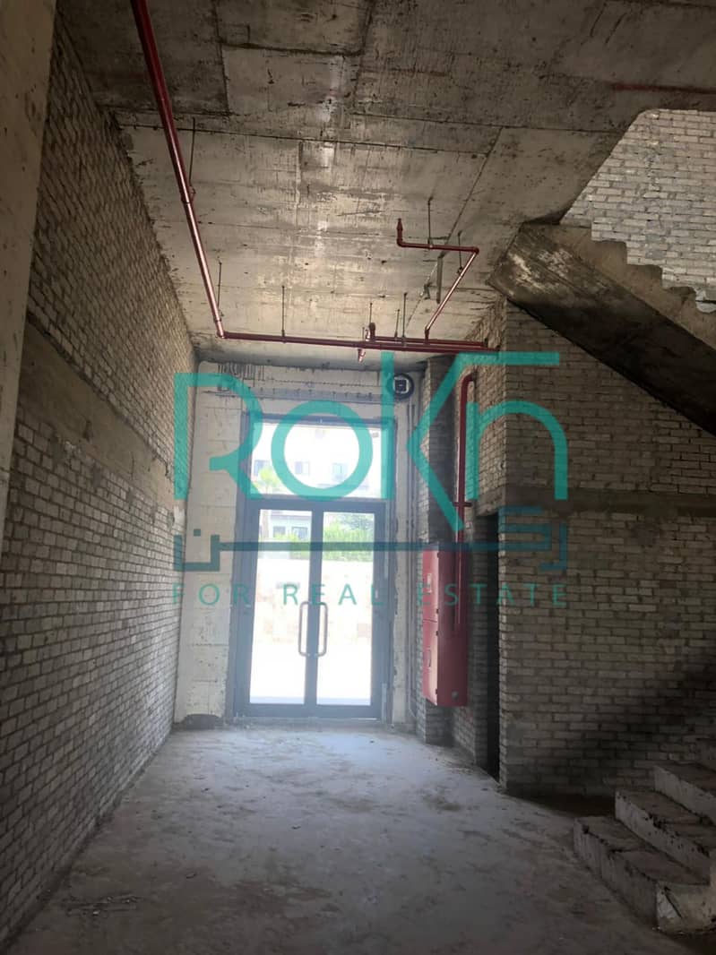 Office for Rent with Exceptional Space in a Prime Location at The Strip – SODIC, Sheikh Zayed - Więcej
